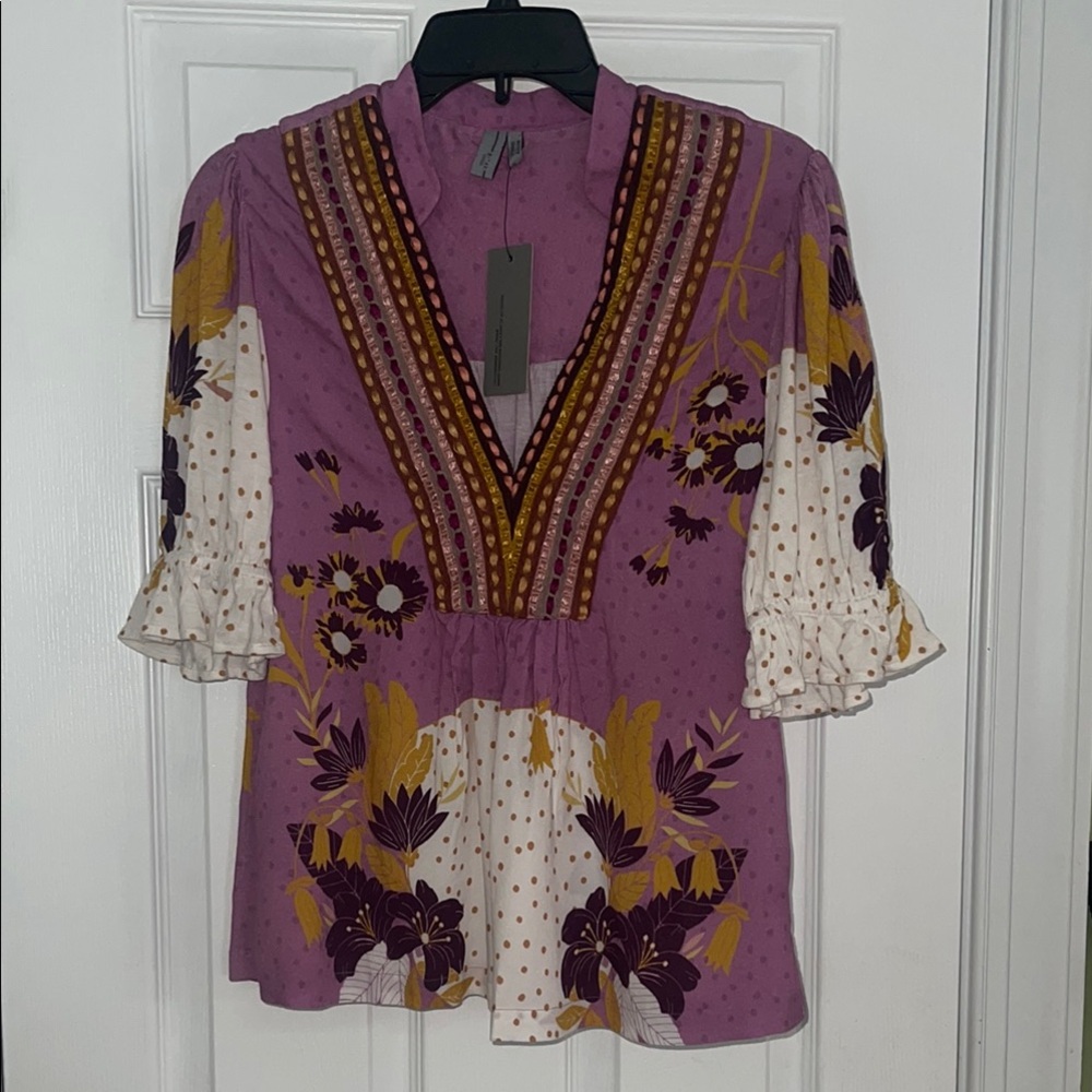 Bl^nk London x Anthropologie Gold Floral V-Neck Top